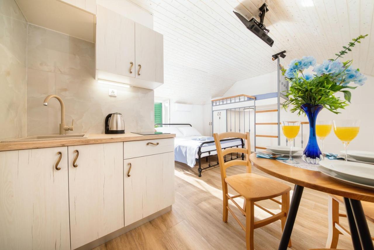 Apartments Jerolim スプリト エクステリア 写真